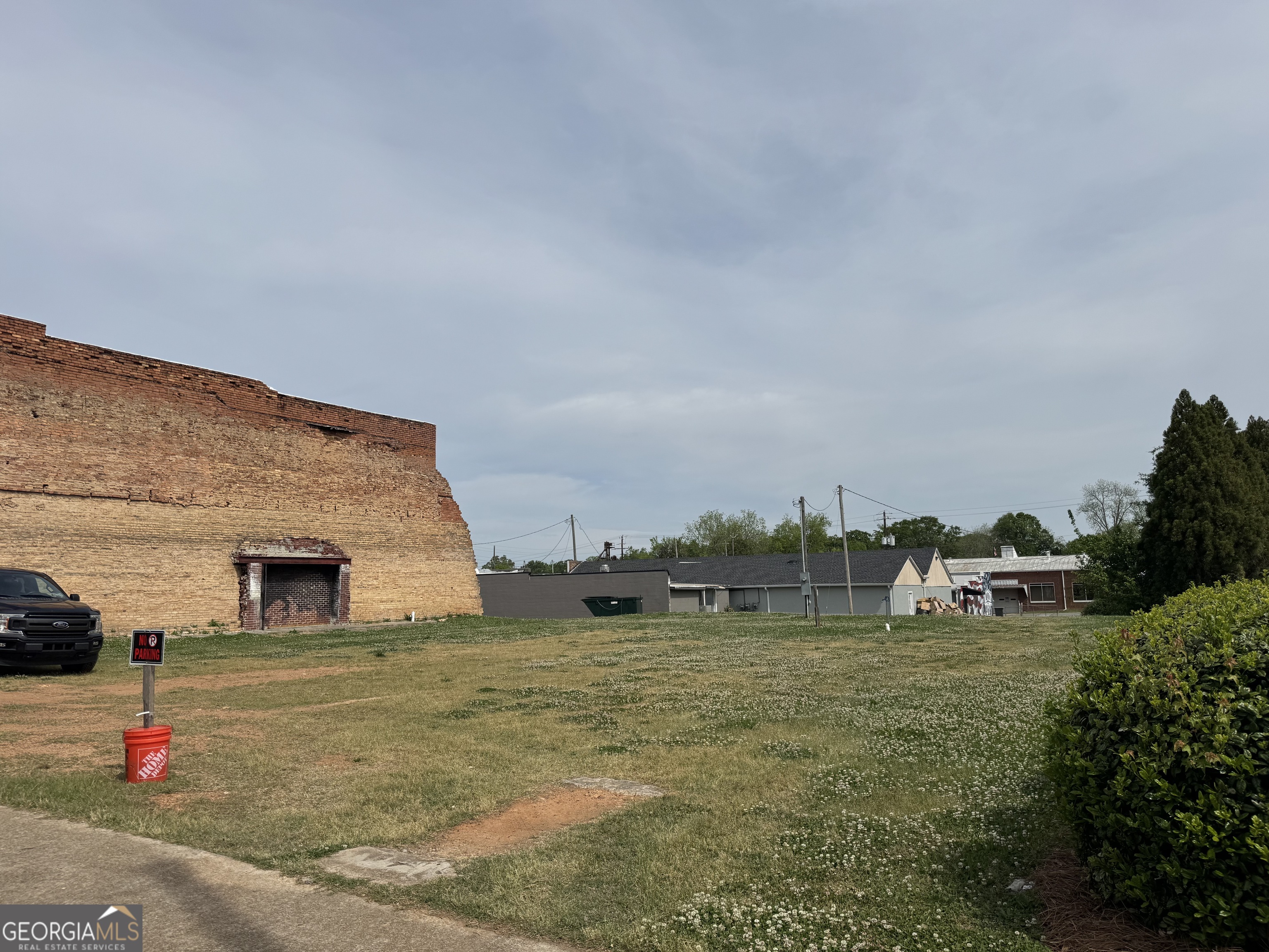 112 Franklin East ST W