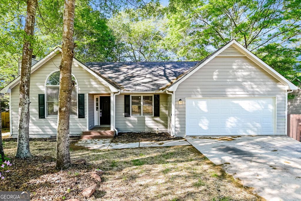 Photo of 430 Rosehill Drive, McDonough, GA 30253 (MLS # 10712093)