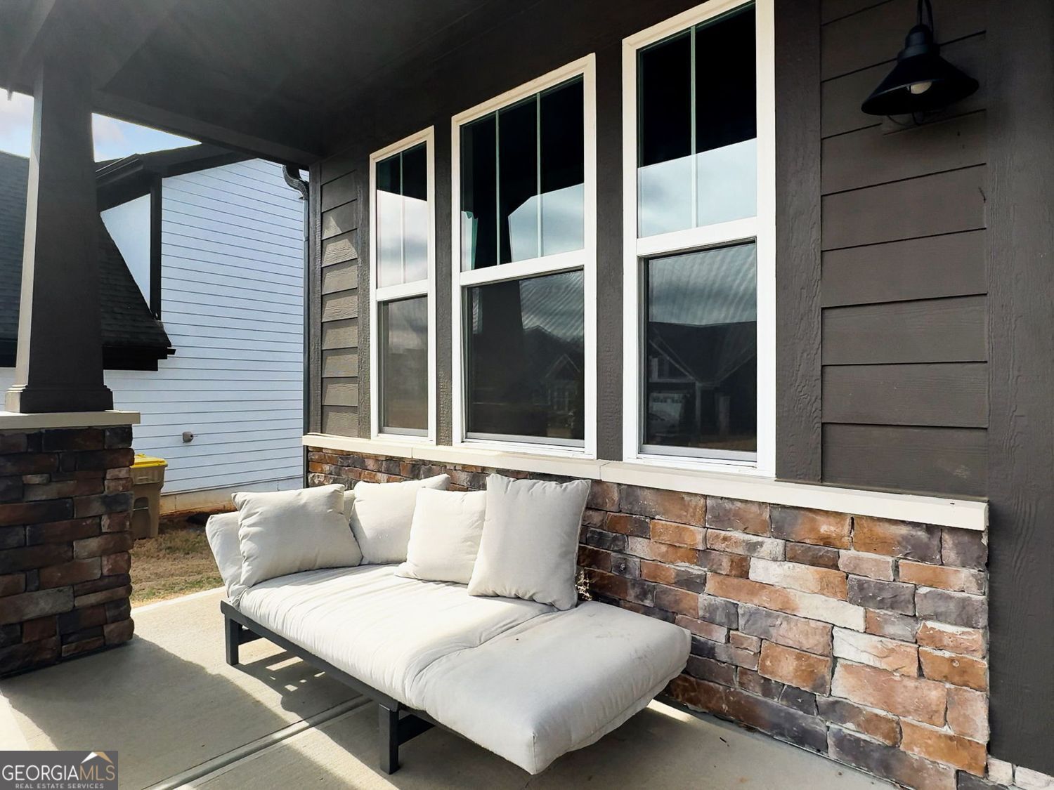 895 Michigan CIR
