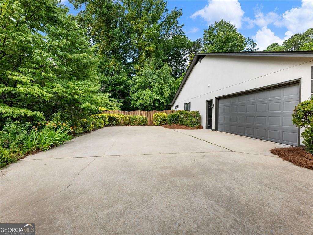 5195 FOREST RUN TRCE