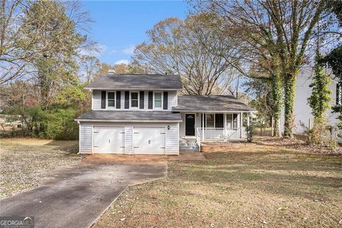 Photo of 676 Tarkington Road S, Stone Mountain, GA 30088 (MLS # 10570692)