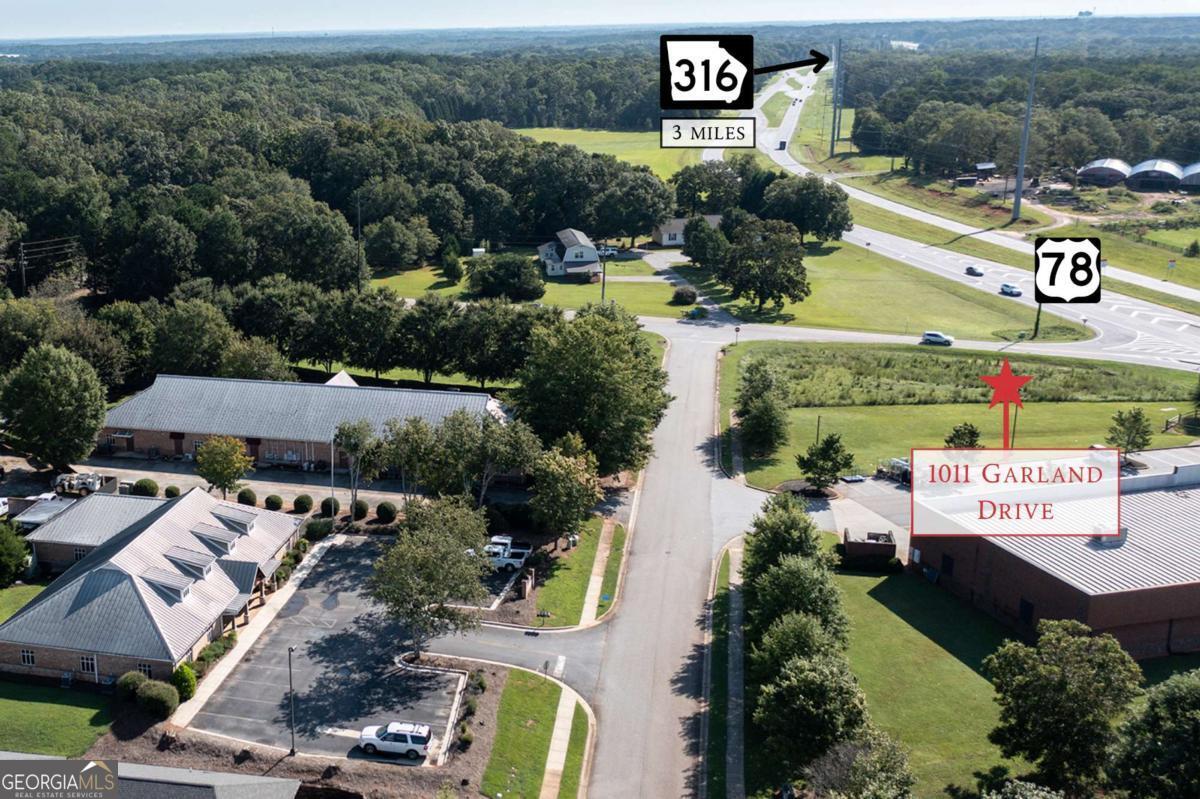 1011 Garland DR