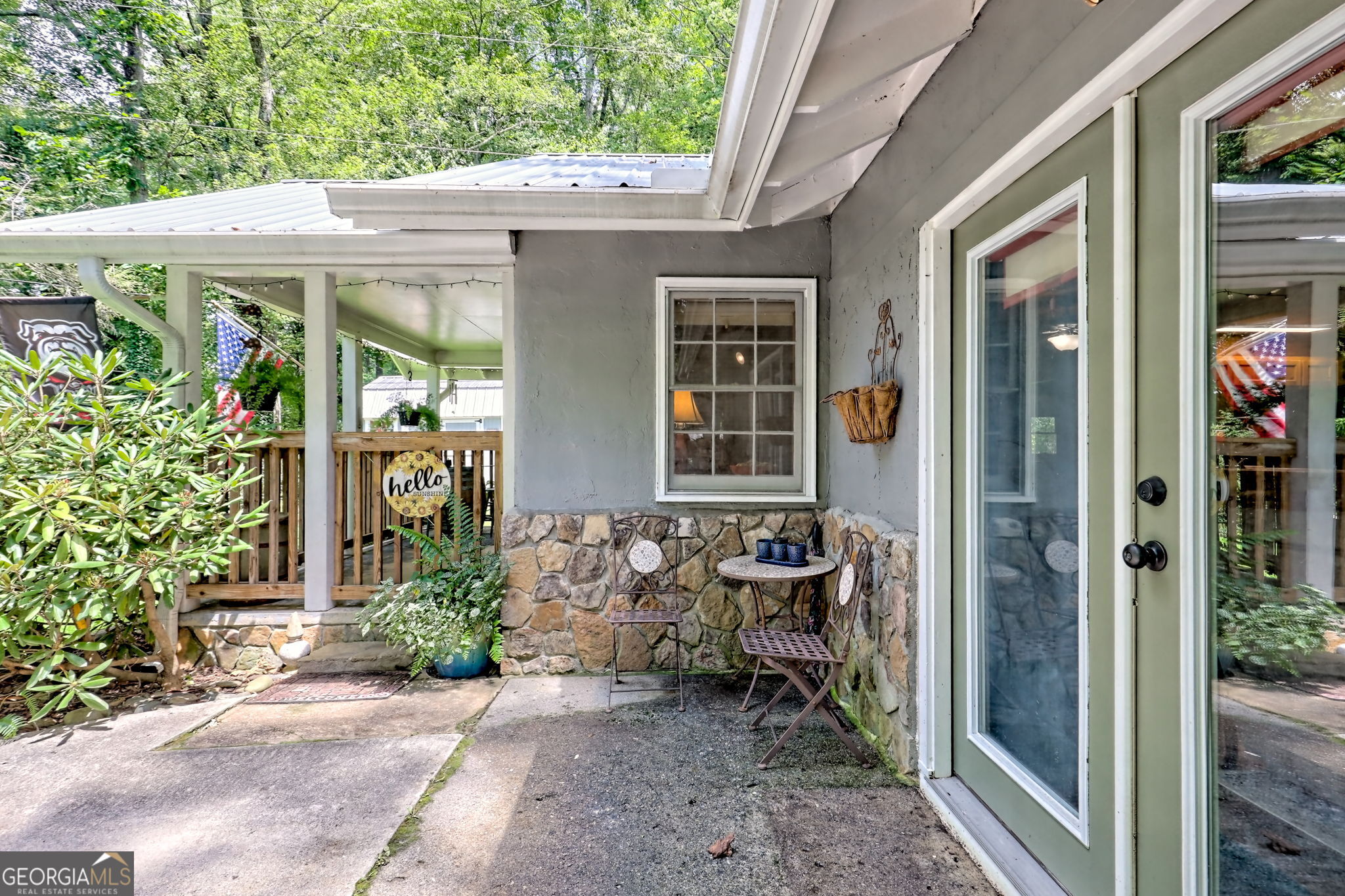 189 Elm LN
