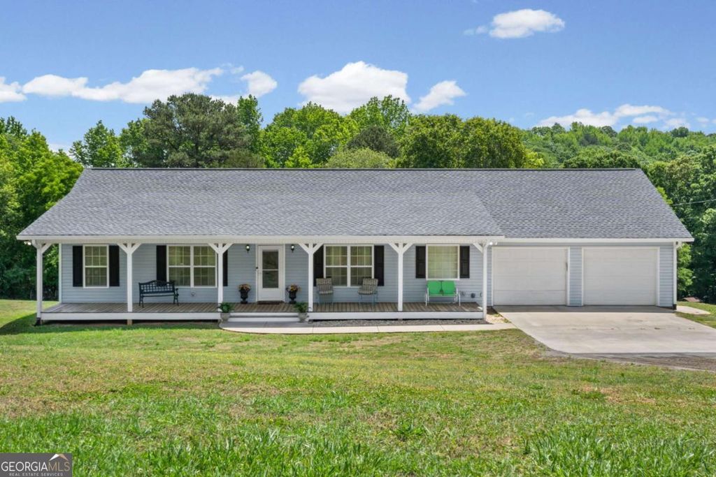 Photo of 7240 Anderson Lake Road, Dawsonville, GA 30534 (MLS # 10765233)