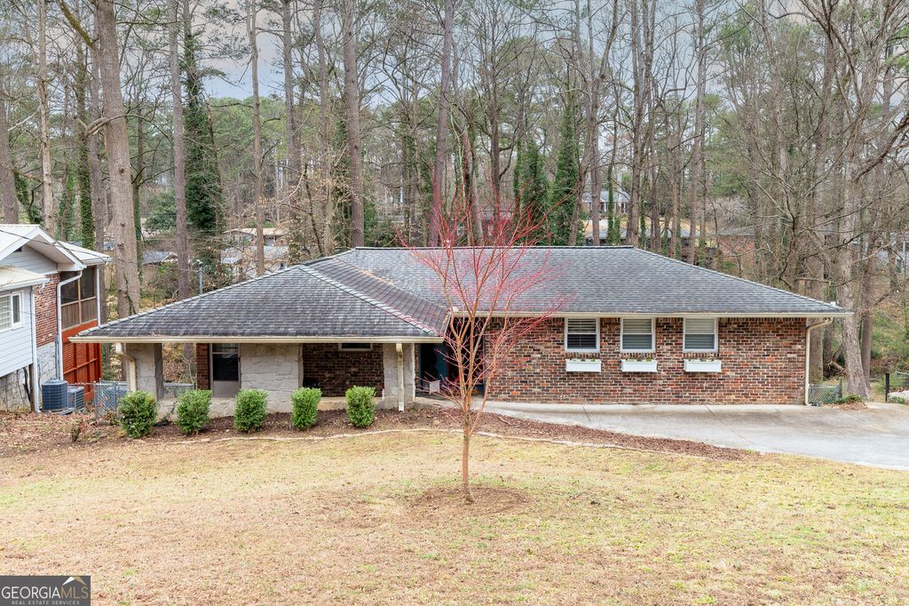 Photo of 2237 Capehart Circle NE, Atlanta, GA 30345 (MLS # 10706202)