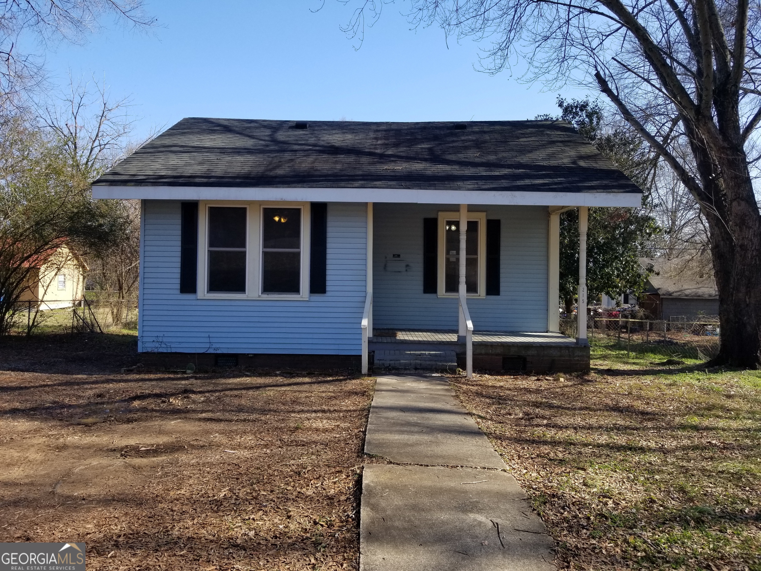 Visit www.RENTINGinROME.com for addition Info. Home features tile kitchen and bath, covered front porch and rear deck. Total Electric. Directions: From Rome north on Hwy 53, Left on Burlington Dr, Right on Ave B, Left on 4th Street, Home on left. Minimum Verifiable Weekly/Monthly Income: $875/$3,500 Total Move In Costs: $2,175 6 Months Employment History No Smoking / Pets Minimum 600 Credit Score, Pay Stubs, and Bank Statements Required. 18 Month Lease Required with 3% annual rent escalation thereafter. If Ad is up, Property is still available. Must be willing to make rent payments through auto bank draft (ACH).