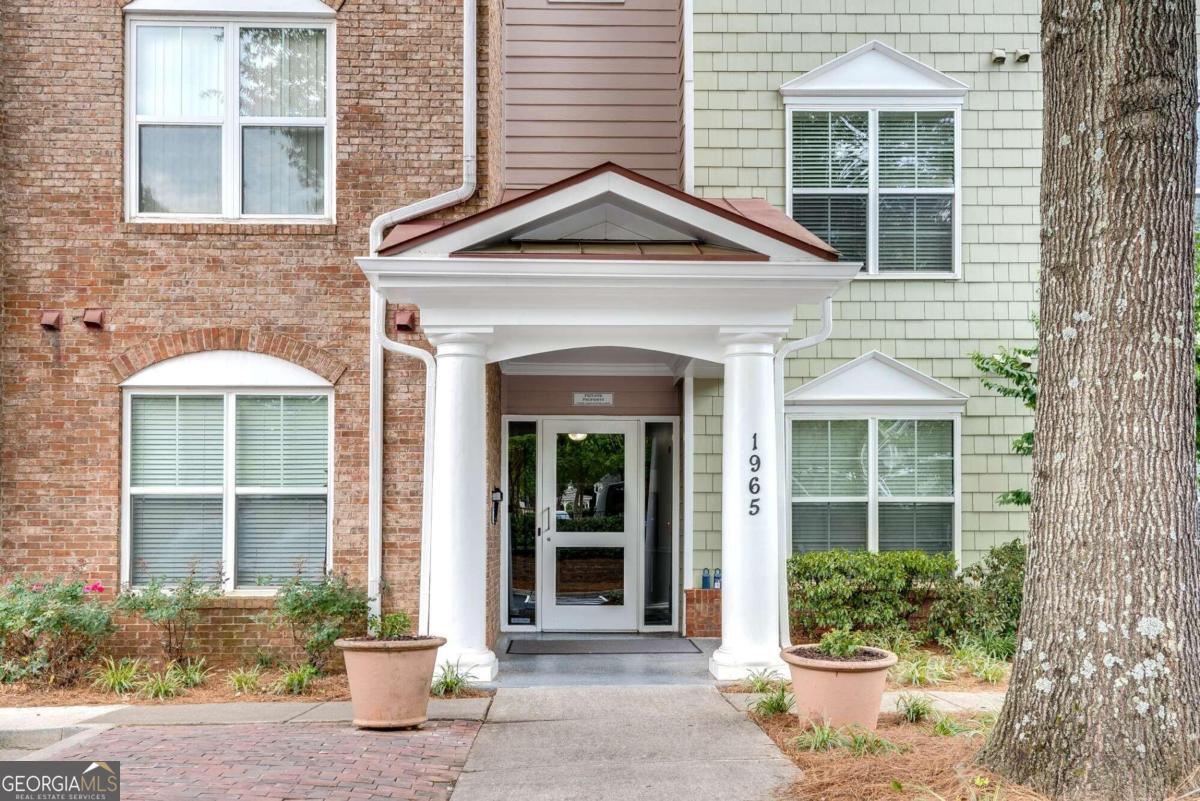Westside Commons - Residential