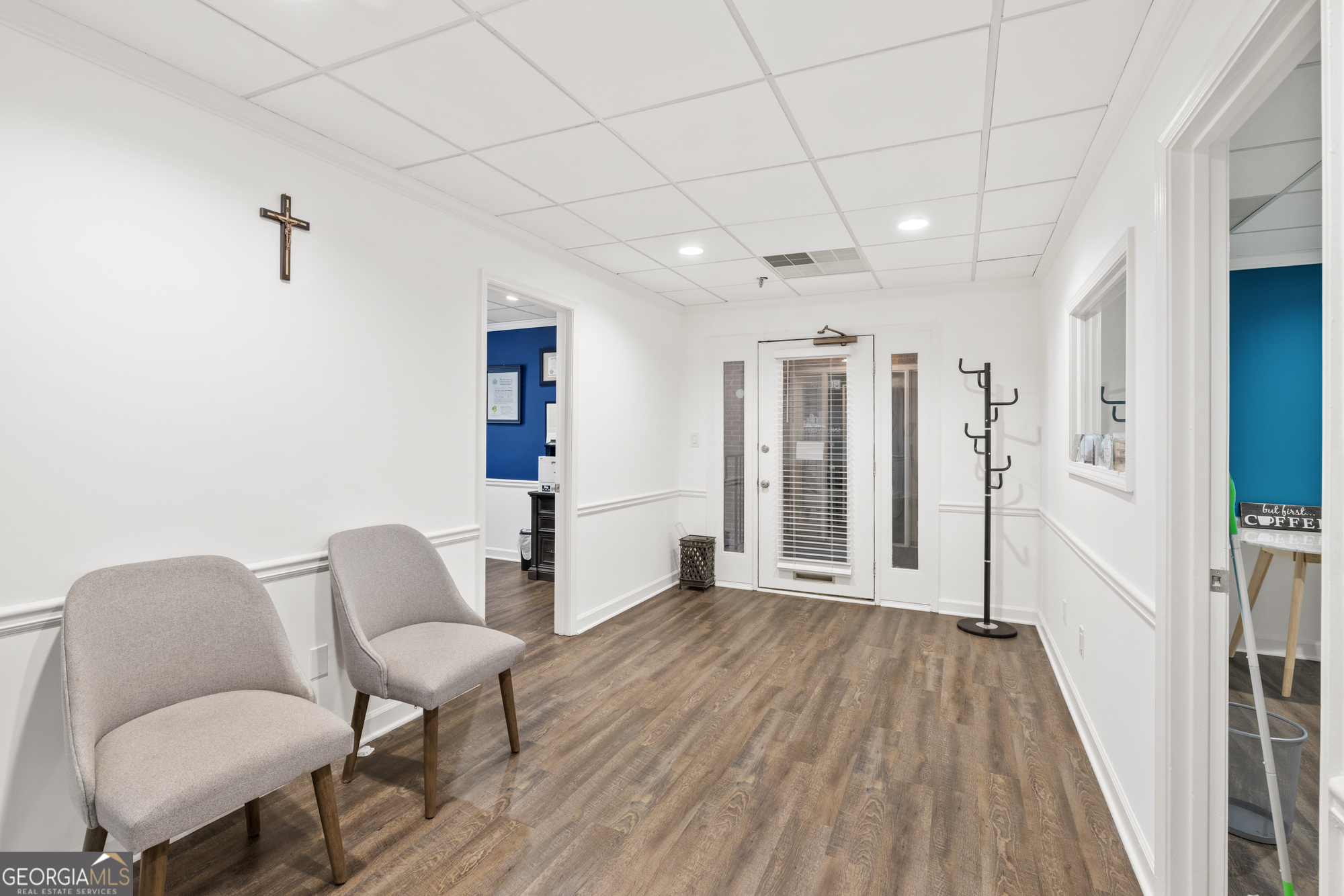 425 E Crossville RD 215