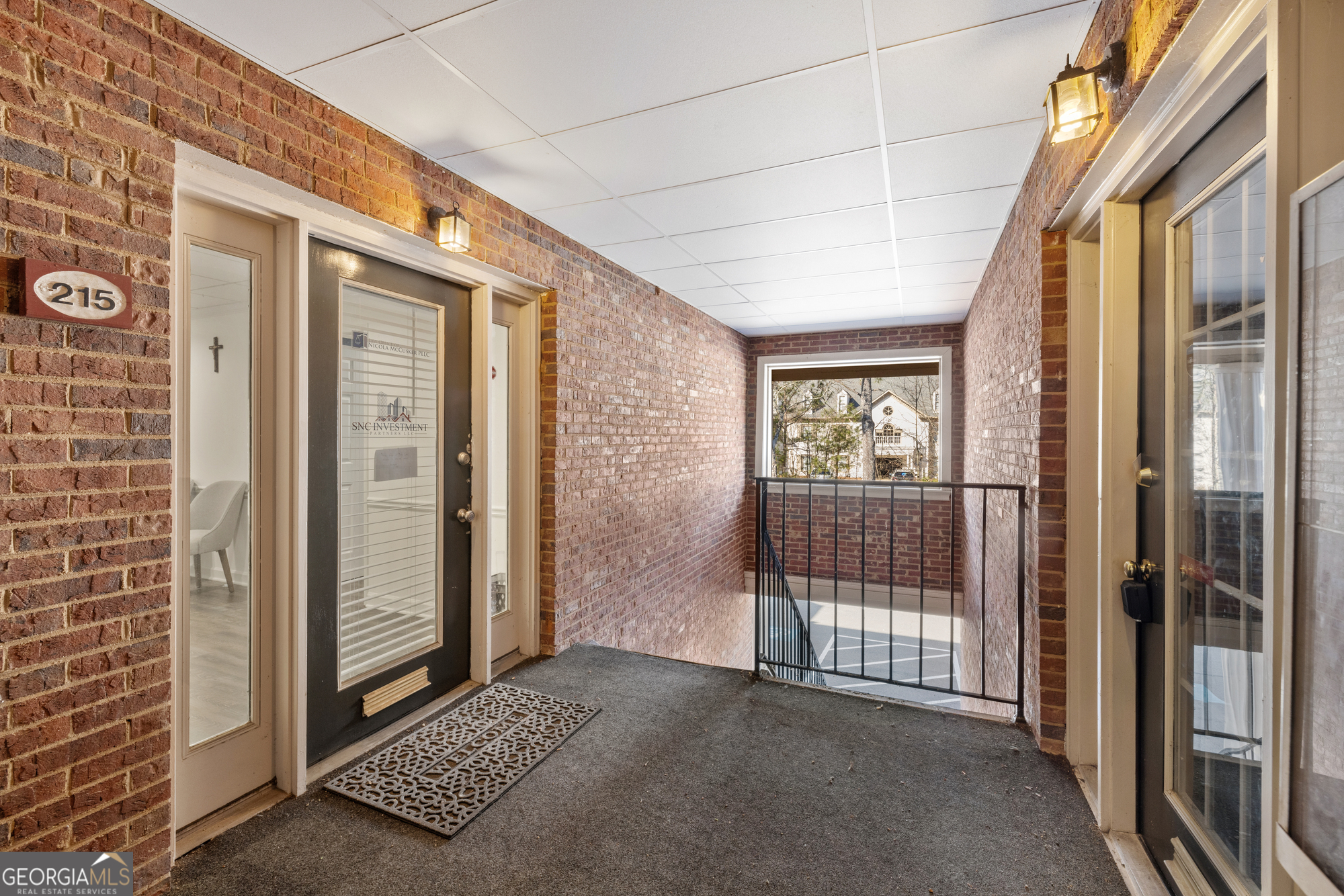 425 E Crossville RD 215