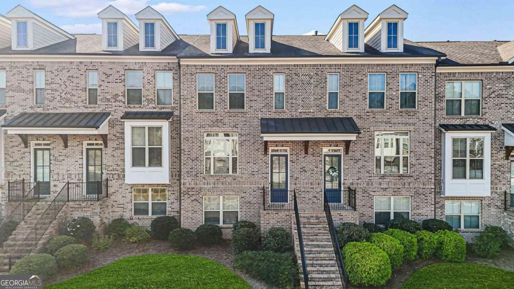 Photo of 2207 Parkside Glen Vw, Duluth, GA 30097 (MLS # 10767098)