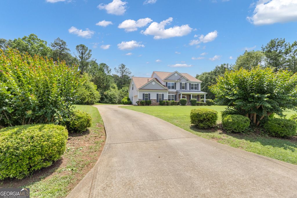 Photo of 102 Plantation Court, Lagrange, GA 30240 (MLS # 10655473)