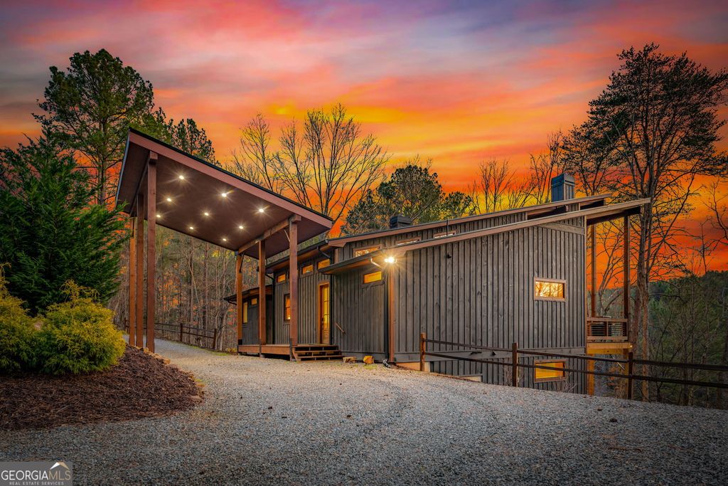 Photo of 95 Woodhaven Road, Blue Ridge, GA 30513 (MLS # 10710585)