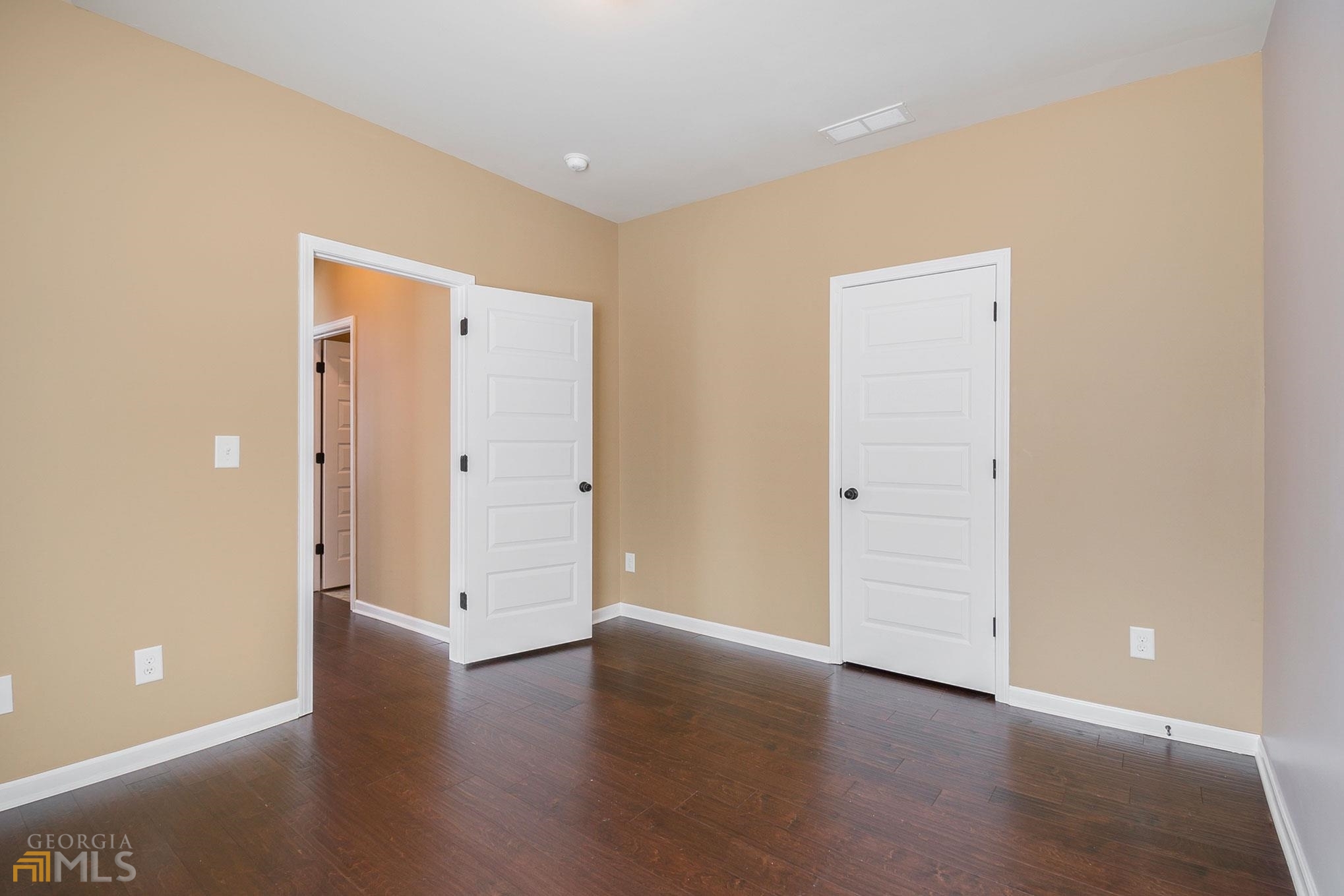 Slater Mill - Residential