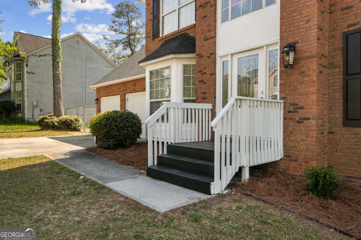 1248 Huntington Place CIR