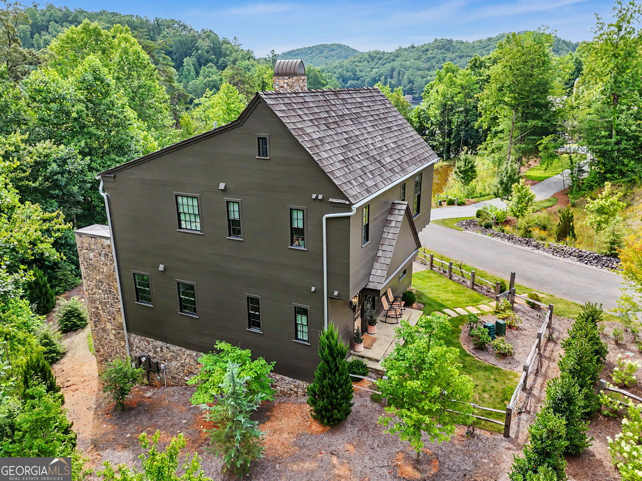 60 Cove View LN