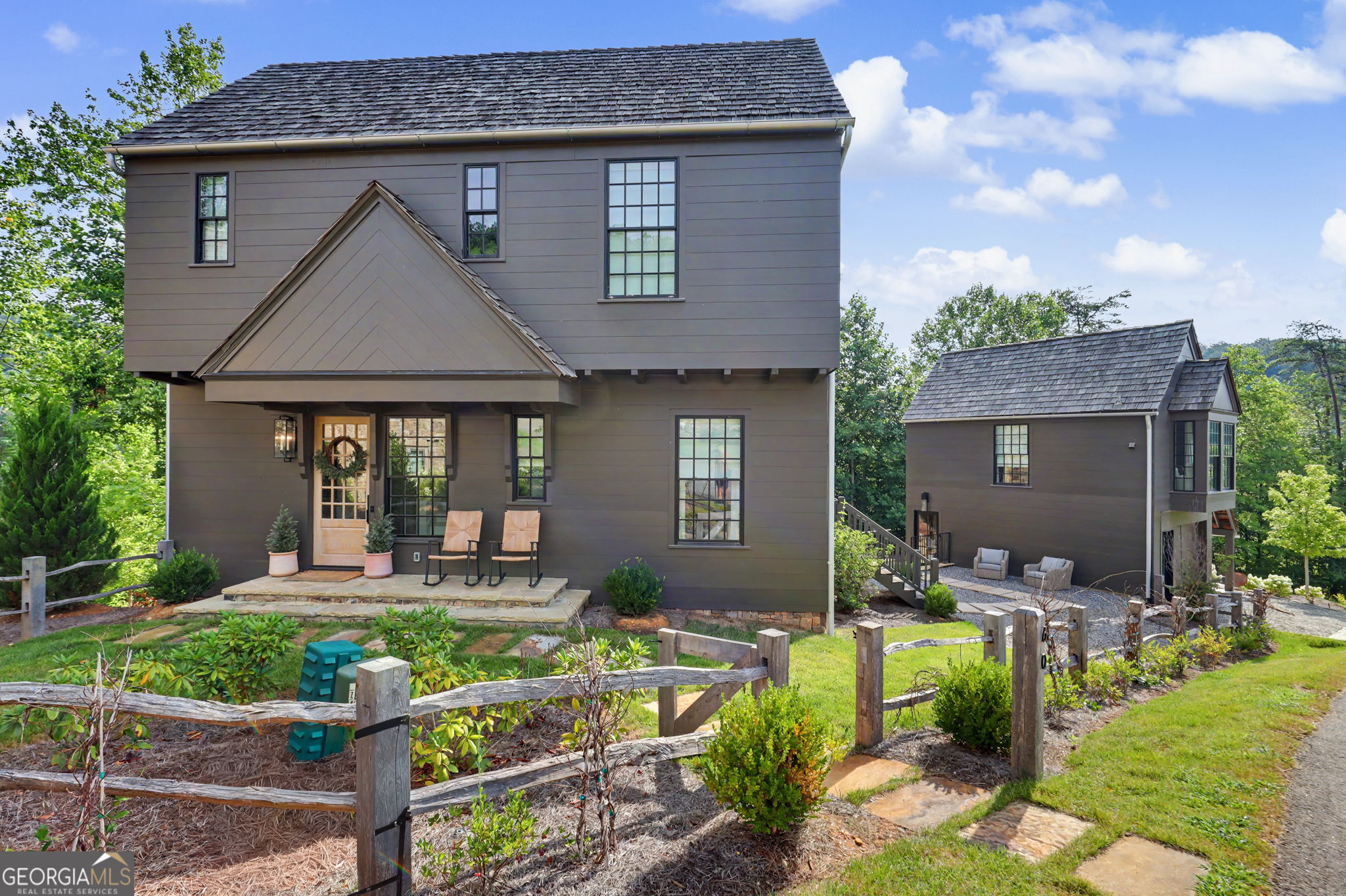 60 Cove View LN