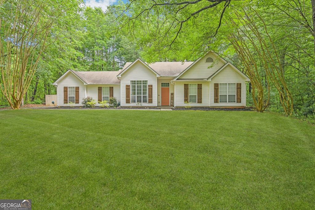 Photo of 384 Marsha Way, Sharpsburg, GA 30277 (MLS # 10775151)