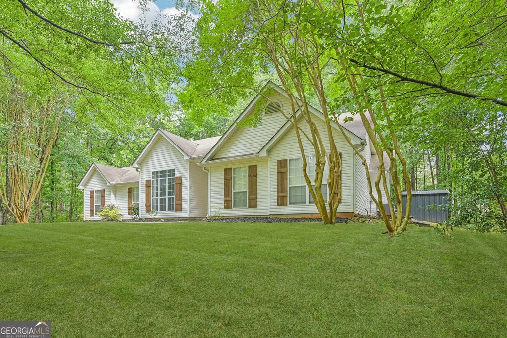 Photo of 384 Marsha Way, Sharpsburg, GA 30277 (MLS # 10775151)