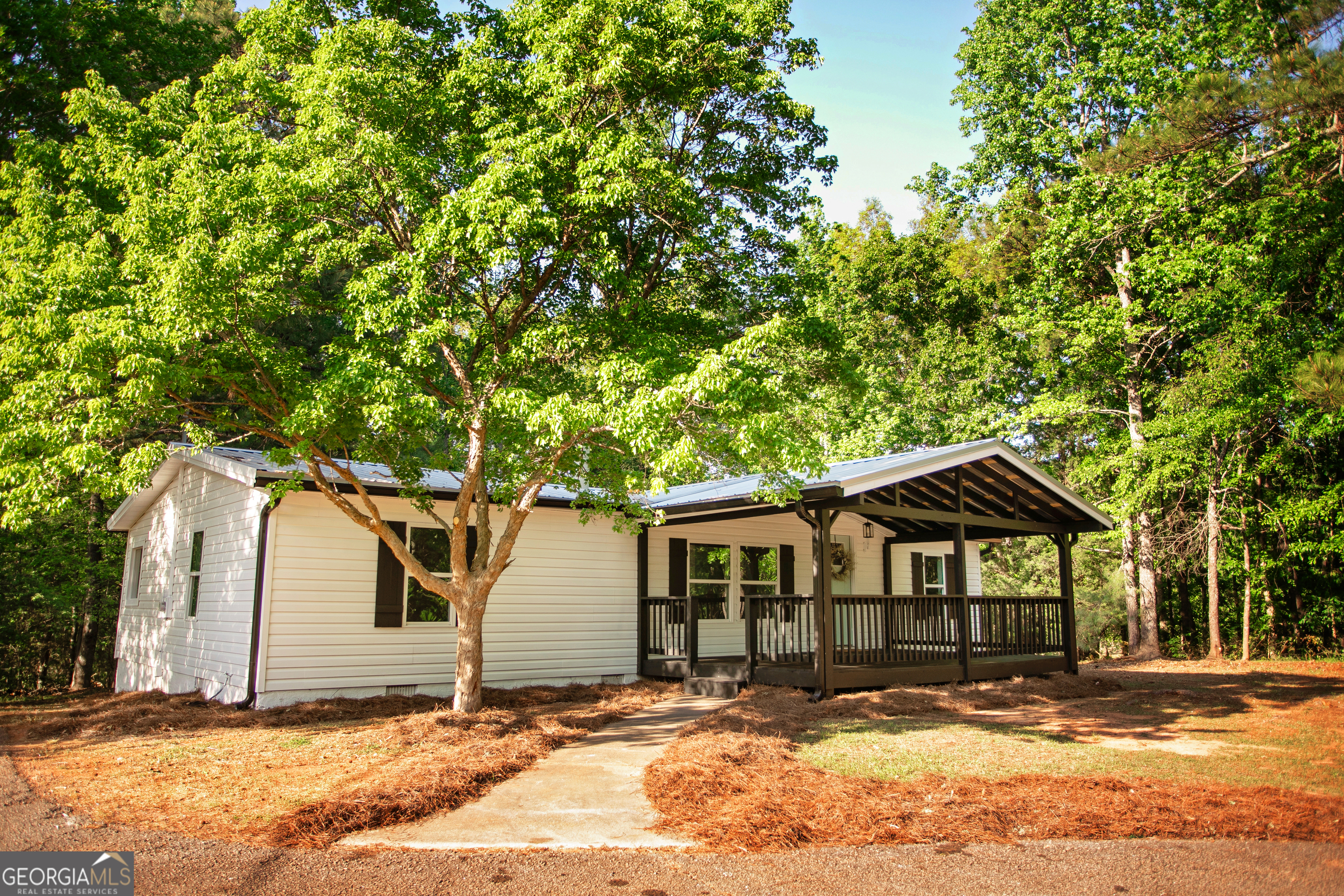 216 Howard RD