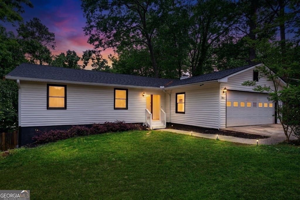 Photo of 383 Oakridge Drive SW, Cartersville, GA 30121 (MLS # 10715346)