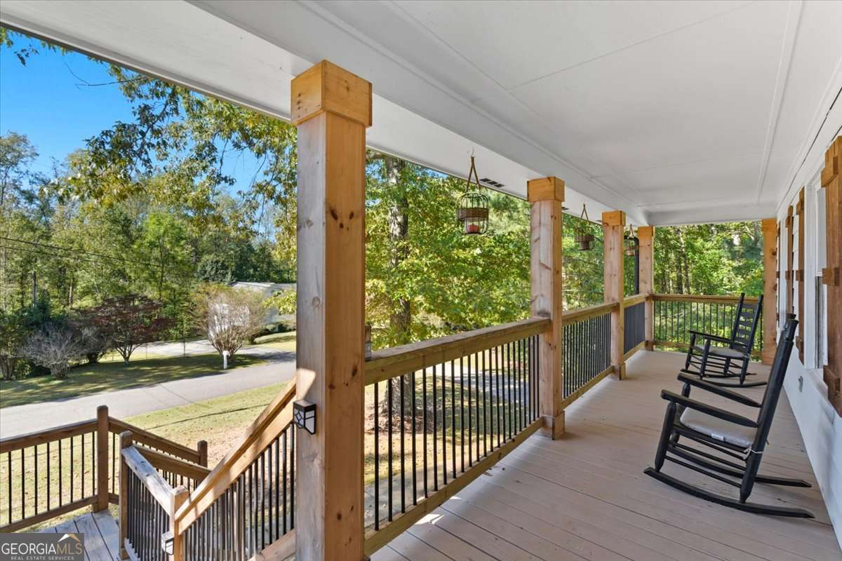 92 W Creekview DR