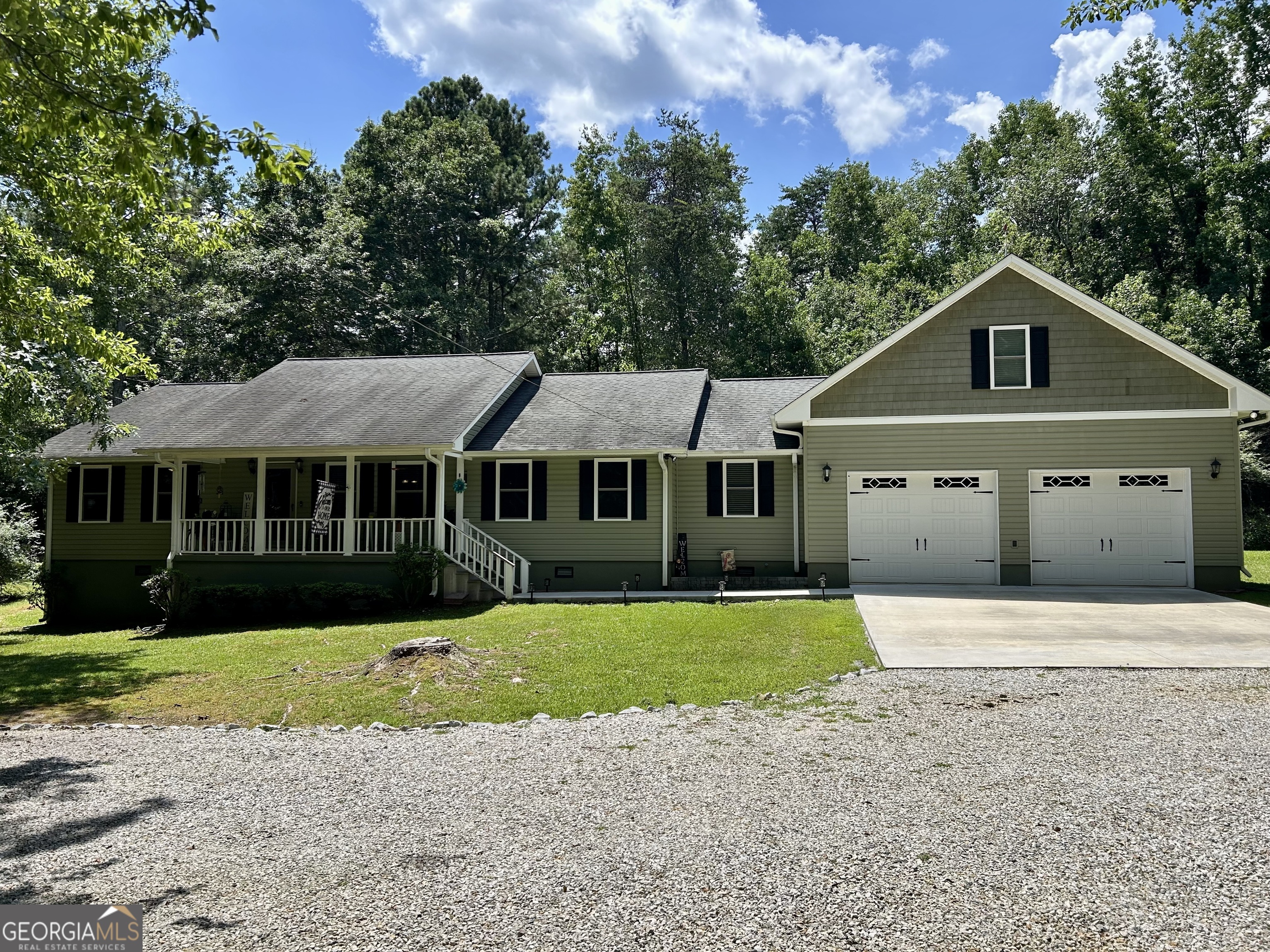 151 Evergreen LN
