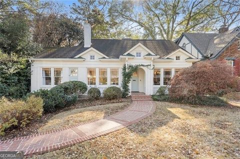 Photo of 681 Yorkshire Road NE, Atlanta, GA 30306 (MLS # 10653853)