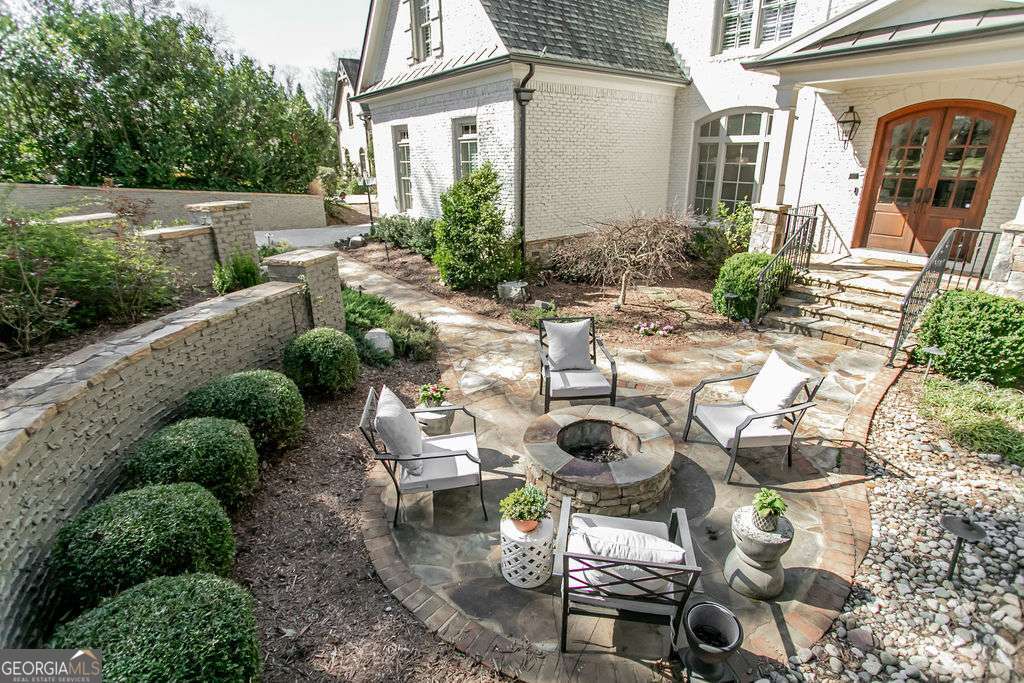 3224 Lanier DR NE