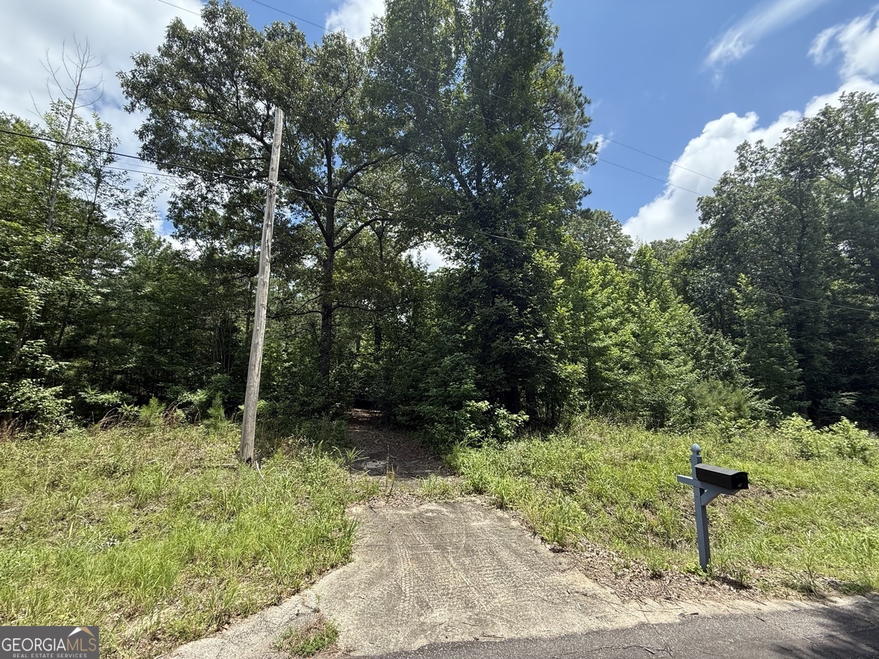 6678 Davis RD