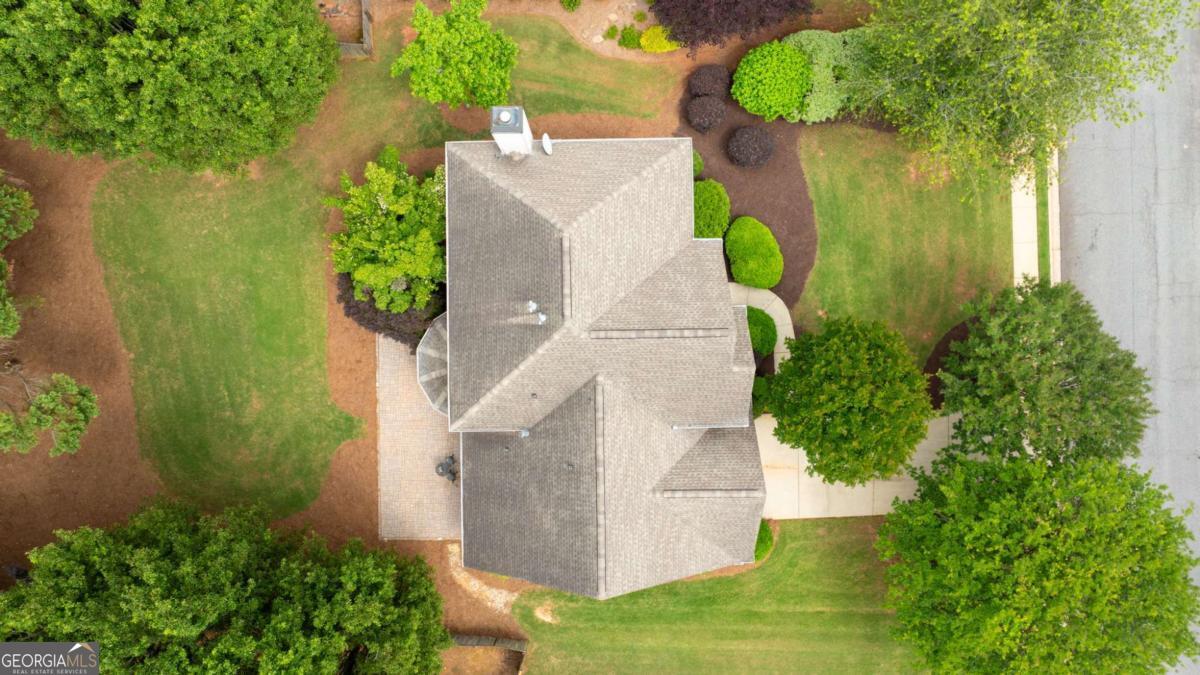 6695 Buckingham CIR