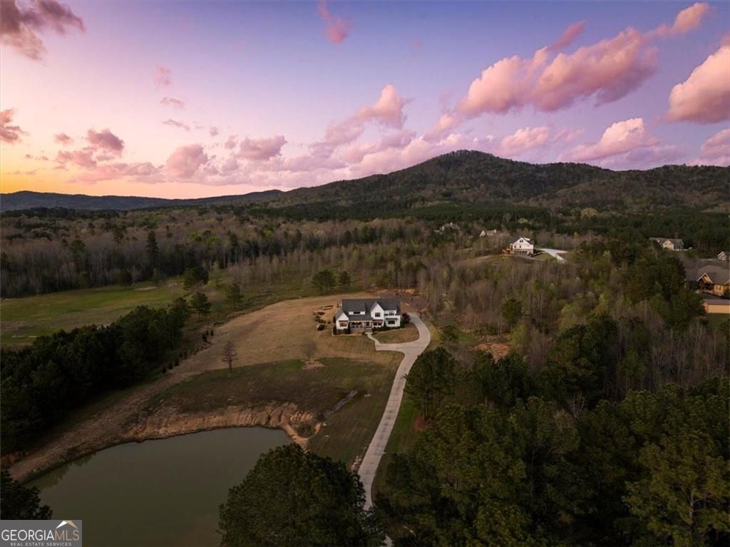 893 Everett Springs RD SW