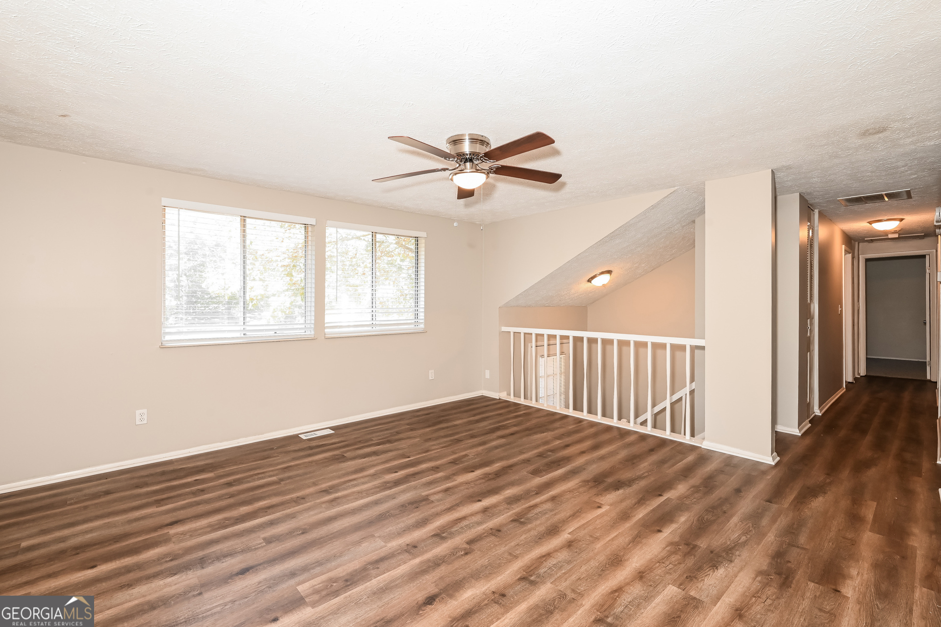 5343 Martins Crossing RD