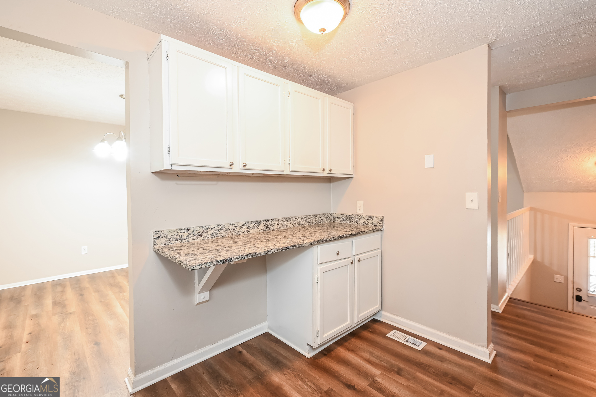 5343 Martins Crossing RD