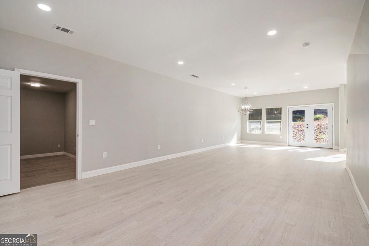7428 Mockingbird TRL