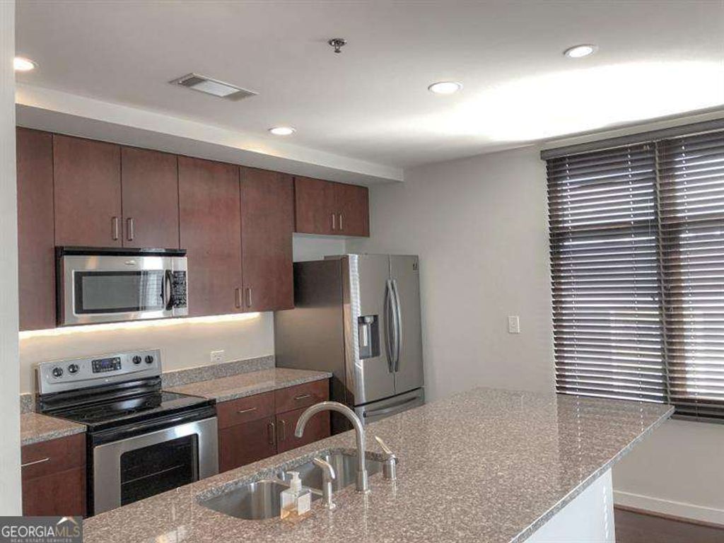 Photo of 565 Peachtree Street NE #1104, Atlanta, GA 30308 (MLS # 10742687)