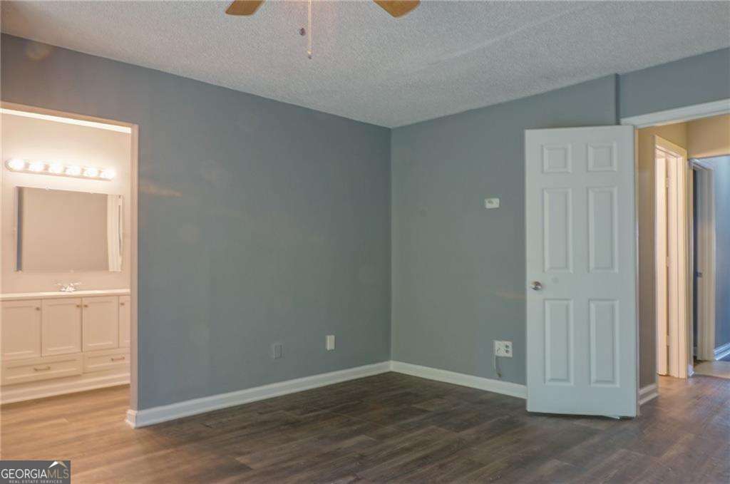 Saratogo Lakes Condos - Residential