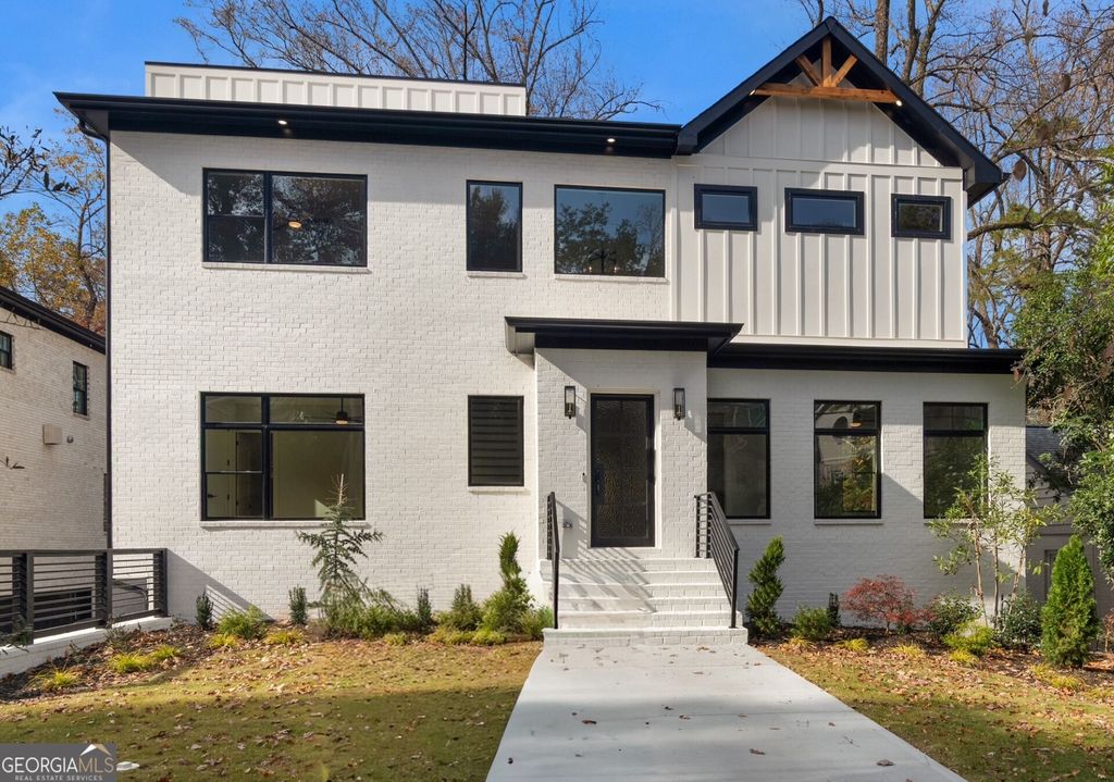 Photo of 1386 Wayne Avenue NE, Atlanta, GA 30306 (MLS # 10658607)