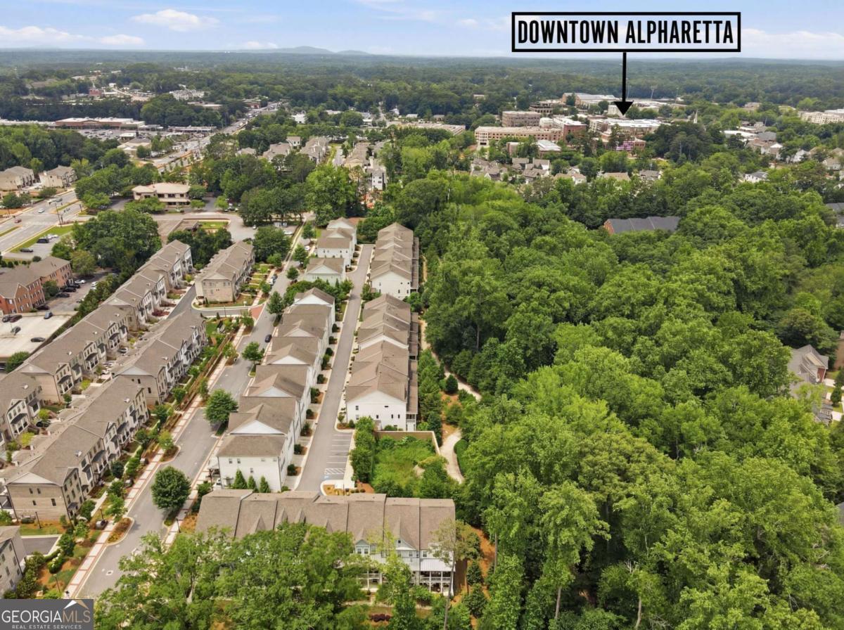 575 Woods WALK