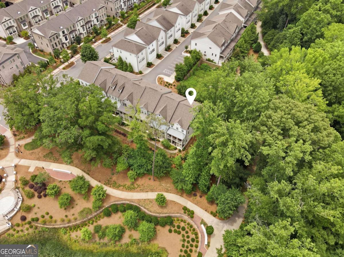 575 Woods WALK