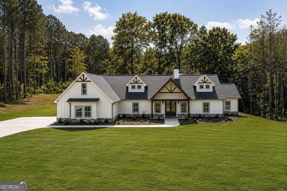 153 Riversong RD