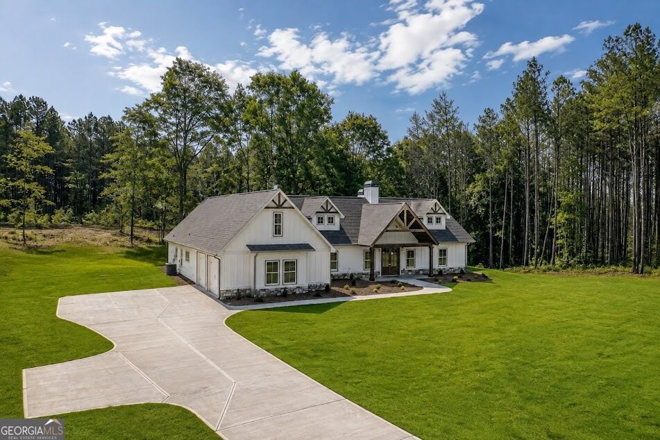 153 Riversong RD