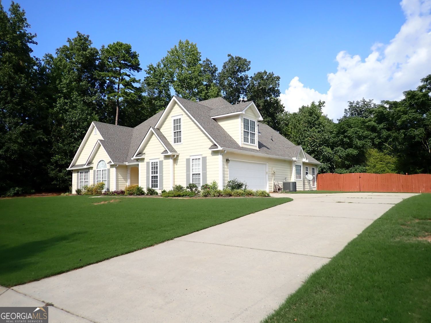 180 Sunderland CIR