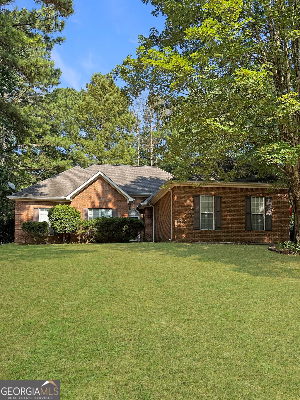 Photo of 213 Masters Way, Newnan, GA 30265 (MLS # 10822063)