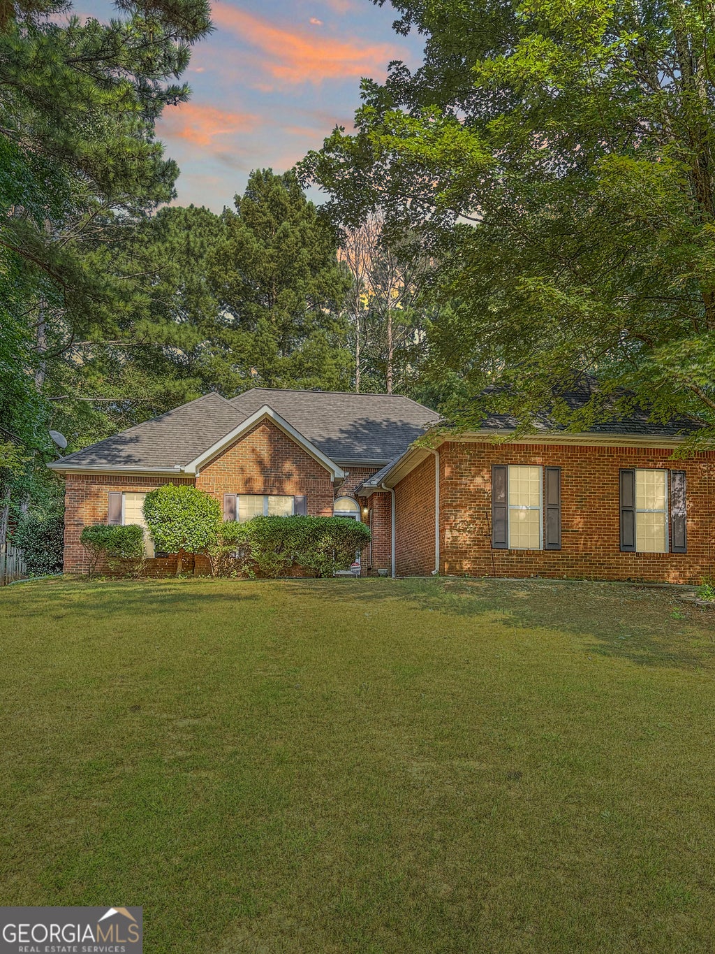 Photo of 213 Masters Way, Newnan, GA 30265 (MLS # 10822063)