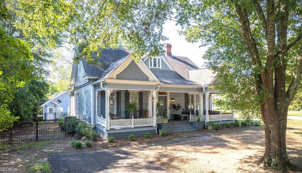 Photo of 205 W Sumter Street, Eatonton, GA 31024 (MLS # 10687483)