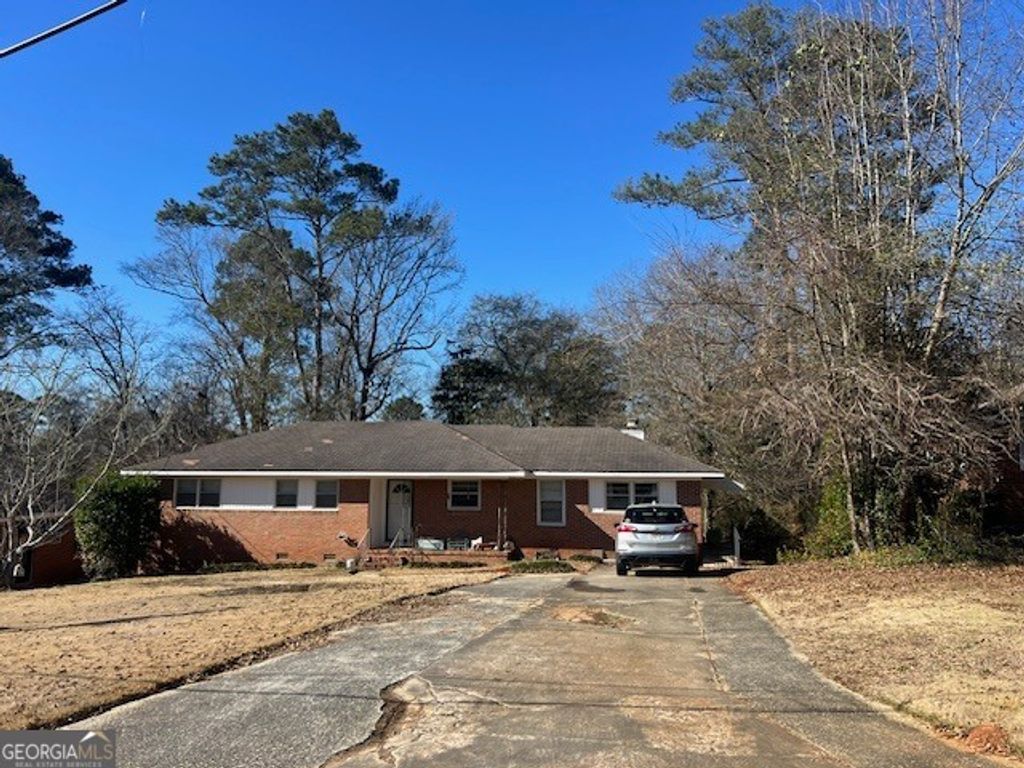 Photo of 2418 Tredway Drive, Macon, GA 31211 (MLS # 10675251)