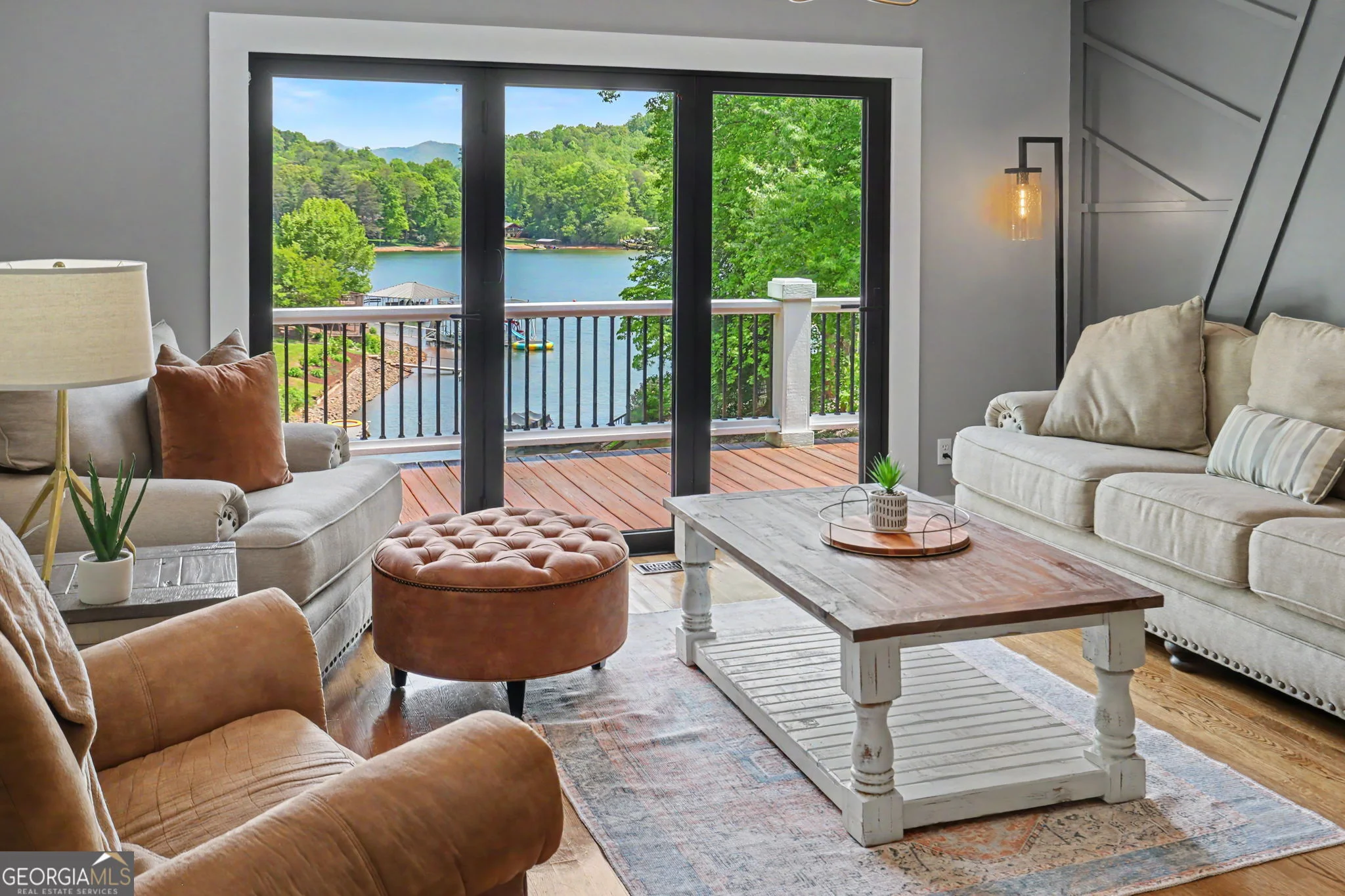 520 Long View Drive