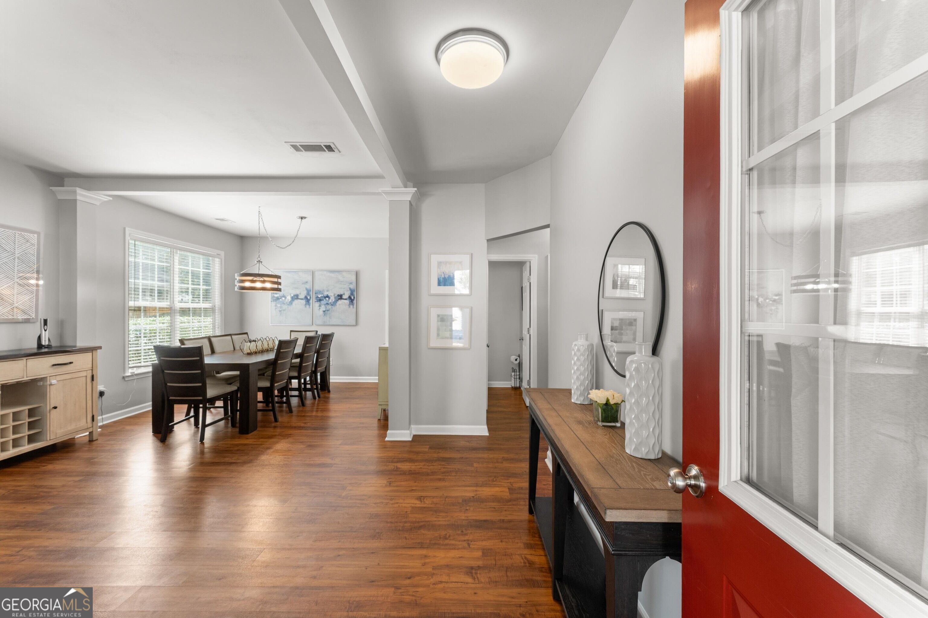 123 Wallnut Hall CIR