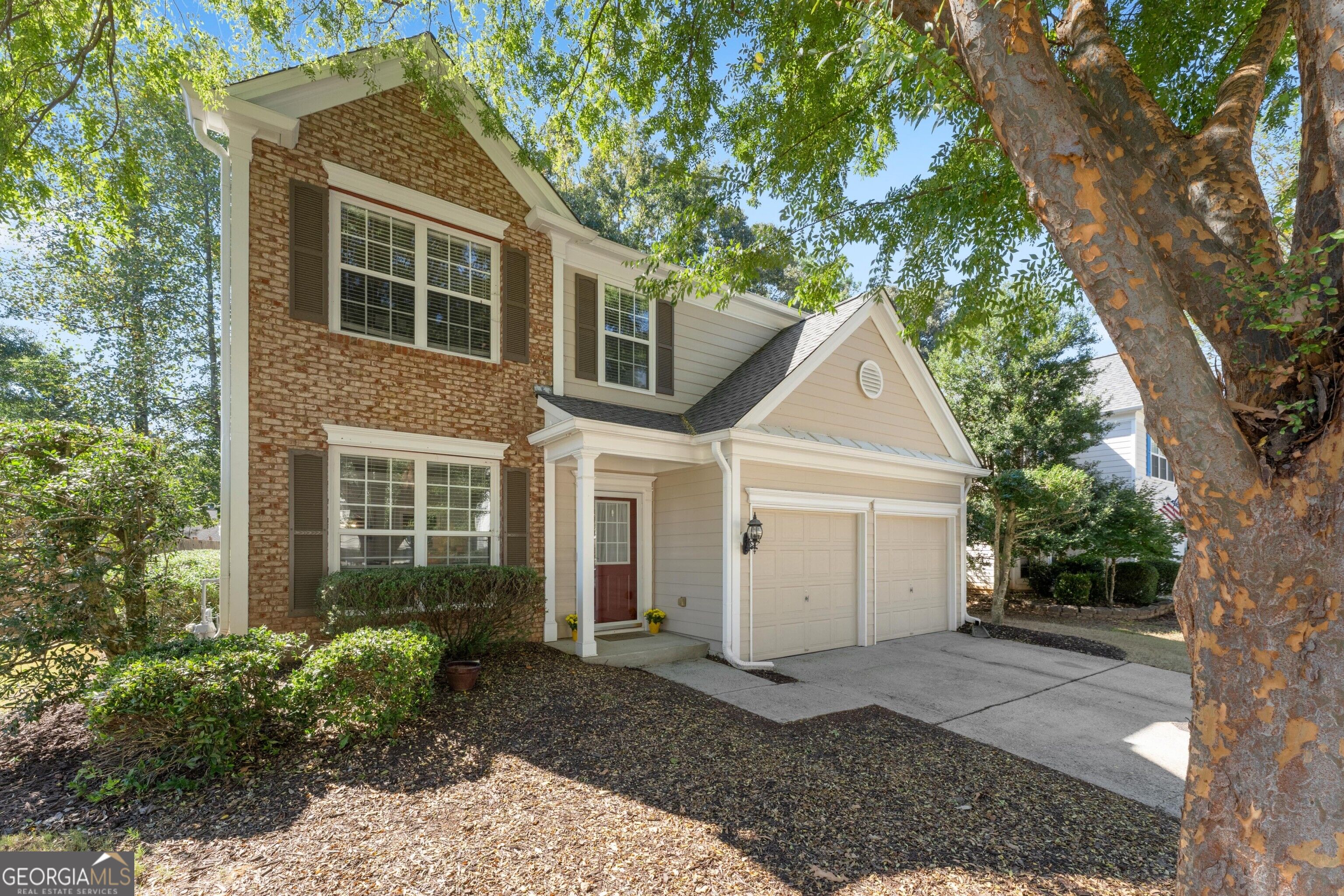 123 Wallnut Hall CIR