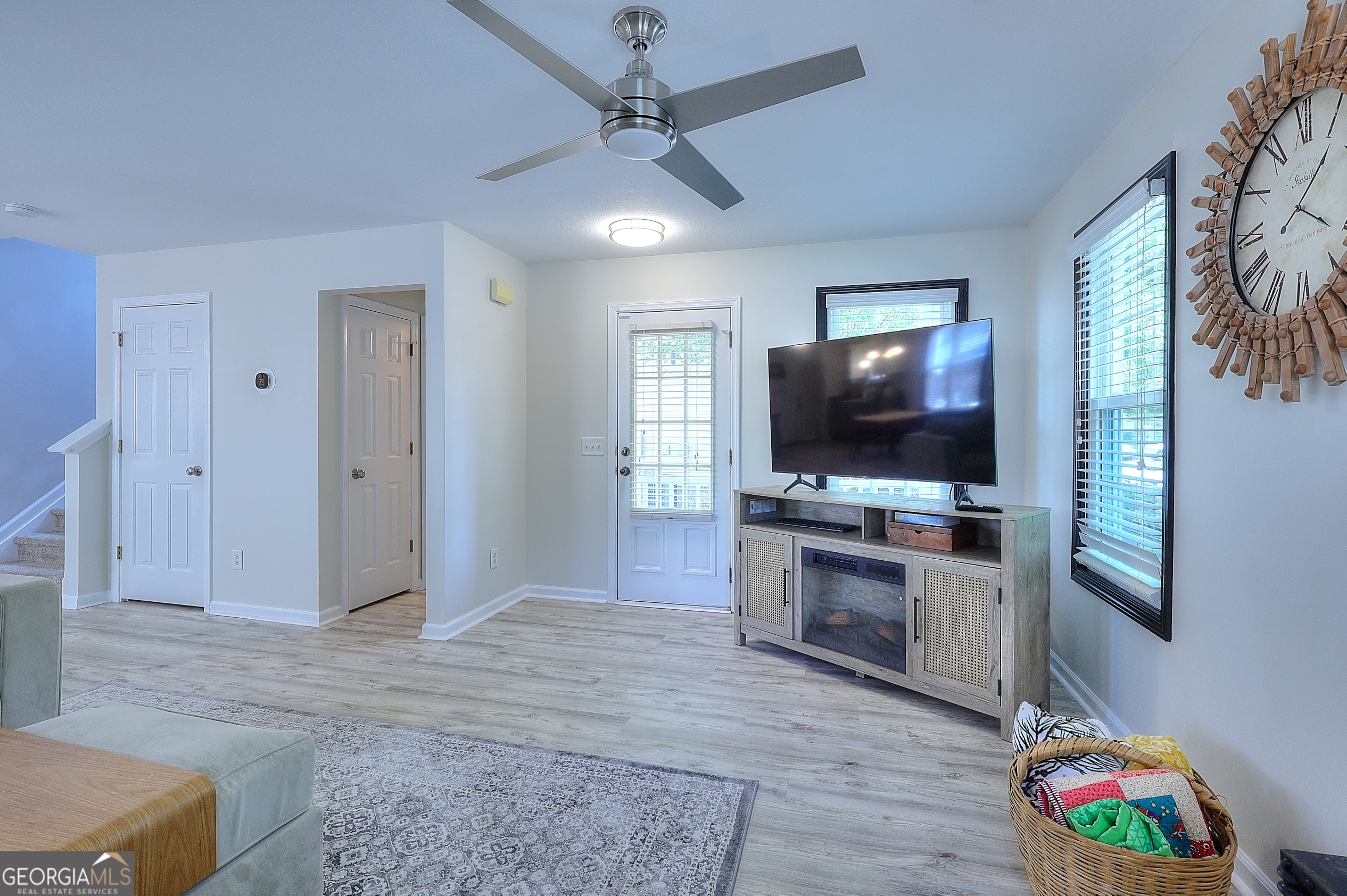 148 Alice Walker DR